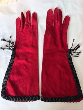 **VINTAGE** Women’s Red Suede Elbow Length Gloves